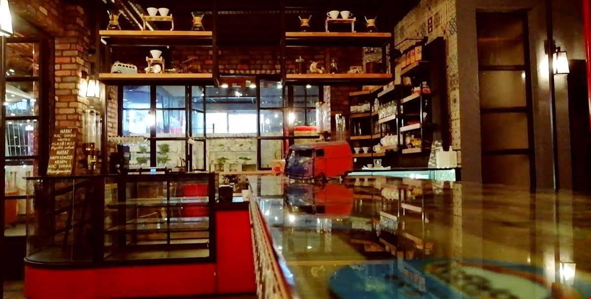 Voswos Garage Coffee Hotel Antalya Zewnętrze zdjęcie
