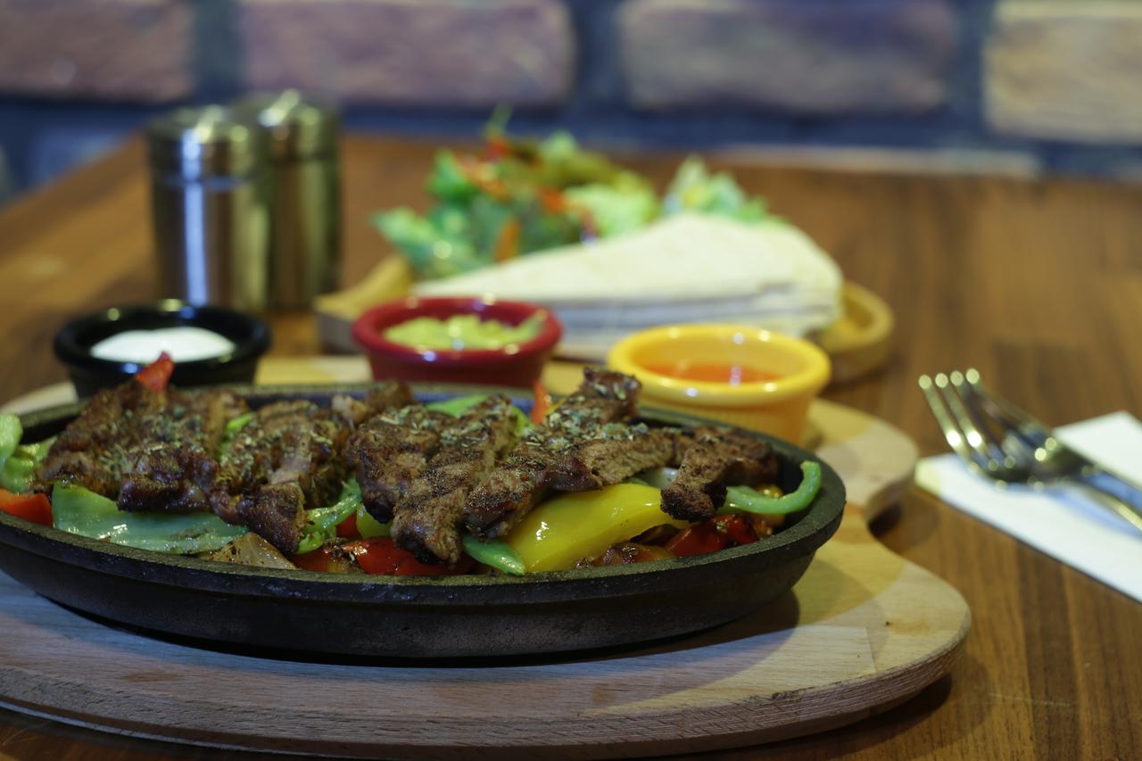 Voswos Garage Coffee Hotel Antalya Zewnętrze zdjęcie
