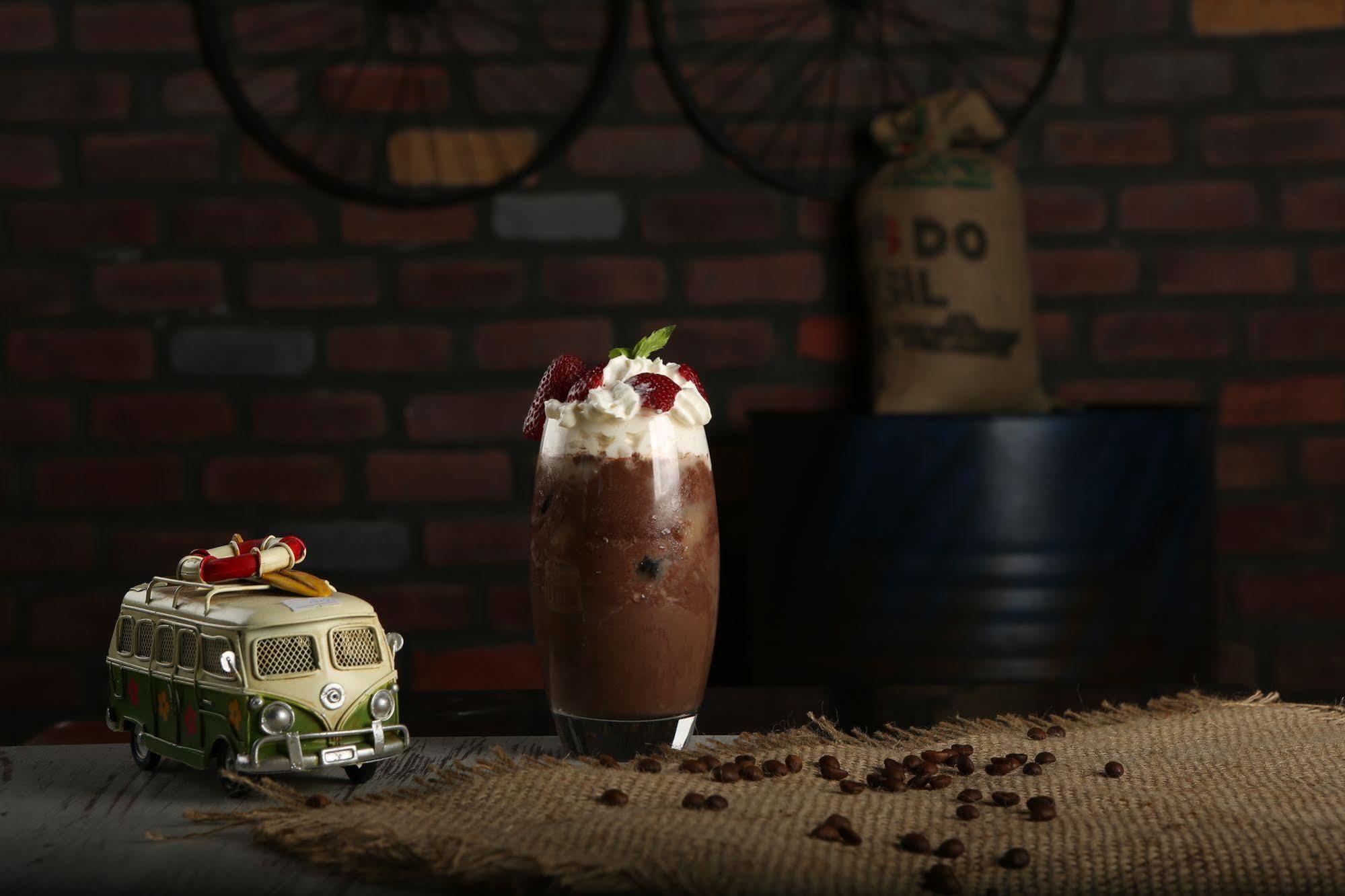 Voswos Garage Coffee Hotel Antalya Zewnętrze zdjęcie